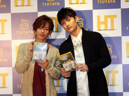 三浦春馬＆佐藤健、海外での“ふたり旅”のウラ話を披露！ | チケット