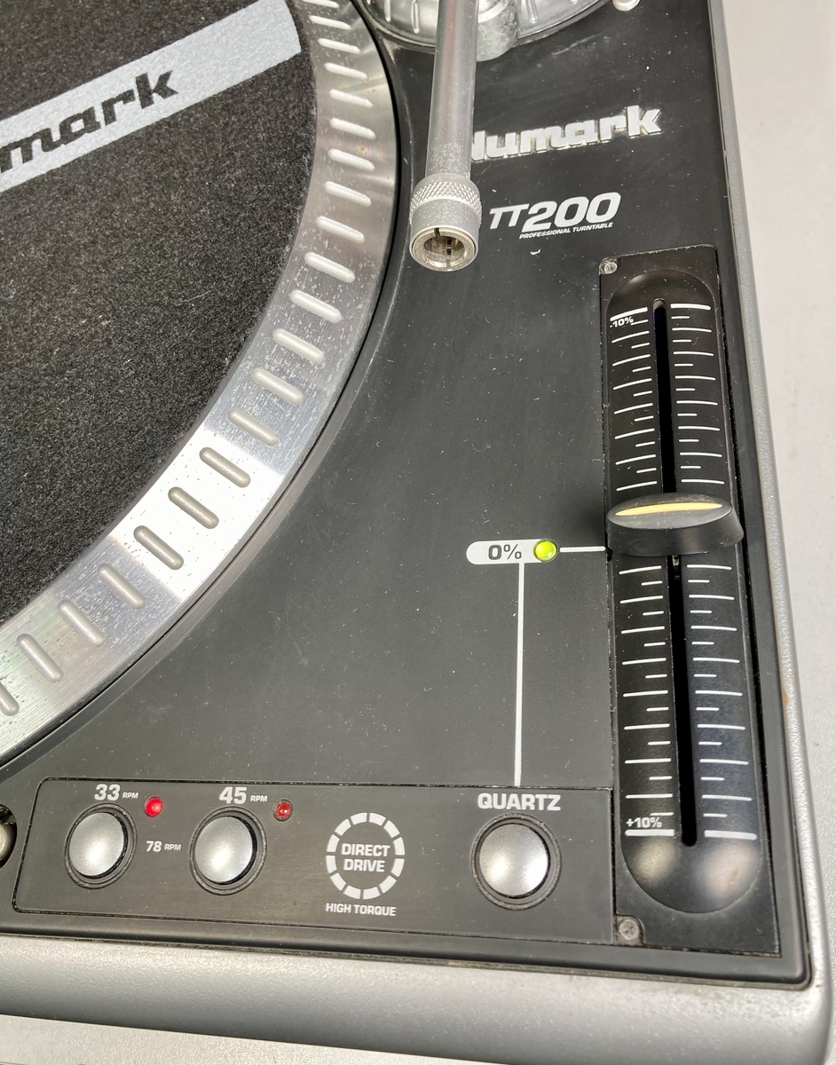 Numark TT200 | 陶山特殊電気