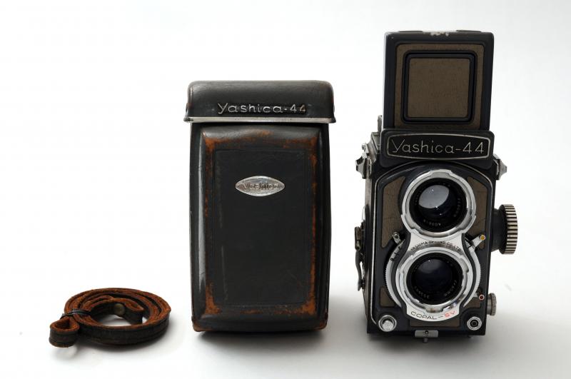 ヤシカ Yashica44 グレイ 中古カメラ・レンズ販売サイト | メディア