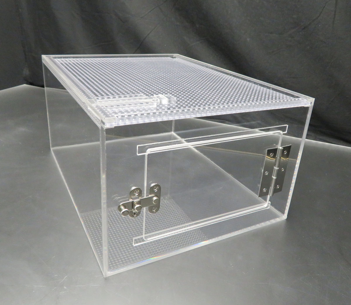 爬虫類ケージ 90×45×45㎝ 配線穴なし 通気口少 爬虫類ケージ 90×45×45