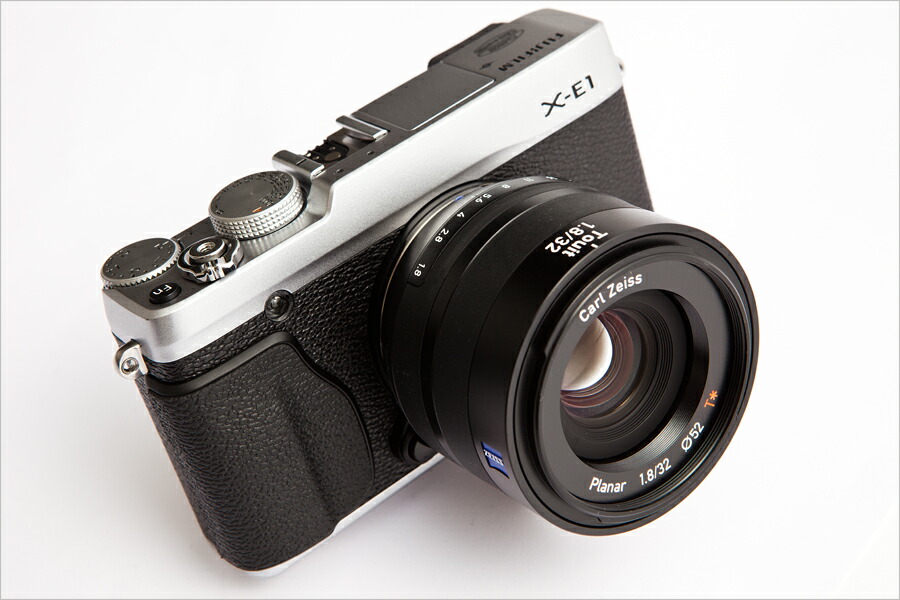 Carl Zeiss Touit 32mm/1.8 試写レポート