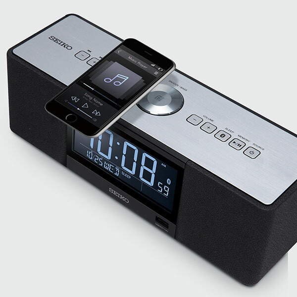 コカ・コーラ ワイドFM対応 マルチサウンドクロック Bluetooth コンパクト＆防水性能でアウトドアでも！ コカ・コーラ500ml缶サイズの