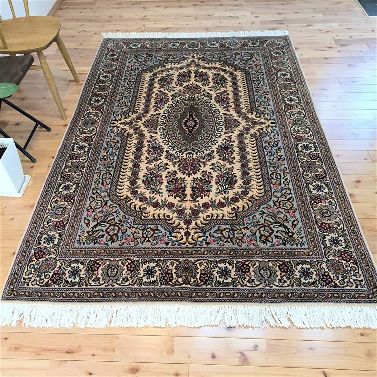 楽天市場】ペルシャ絨毯 【本物イラン産】 クム産 ウール ベージュ 花