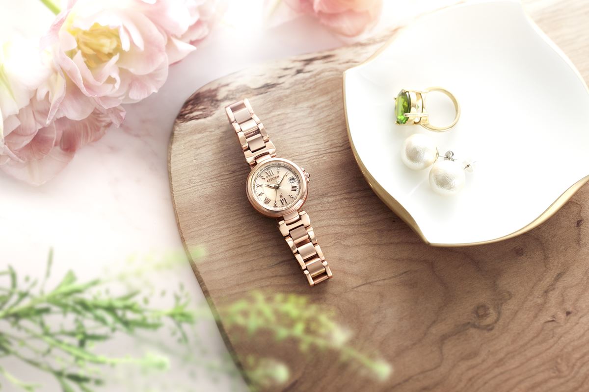 シチズン クロスシー CITIZEN xC エコドライブ ソーラー 電波時計