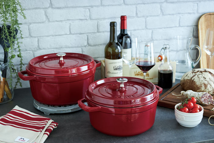 staub-20round_new.jpg