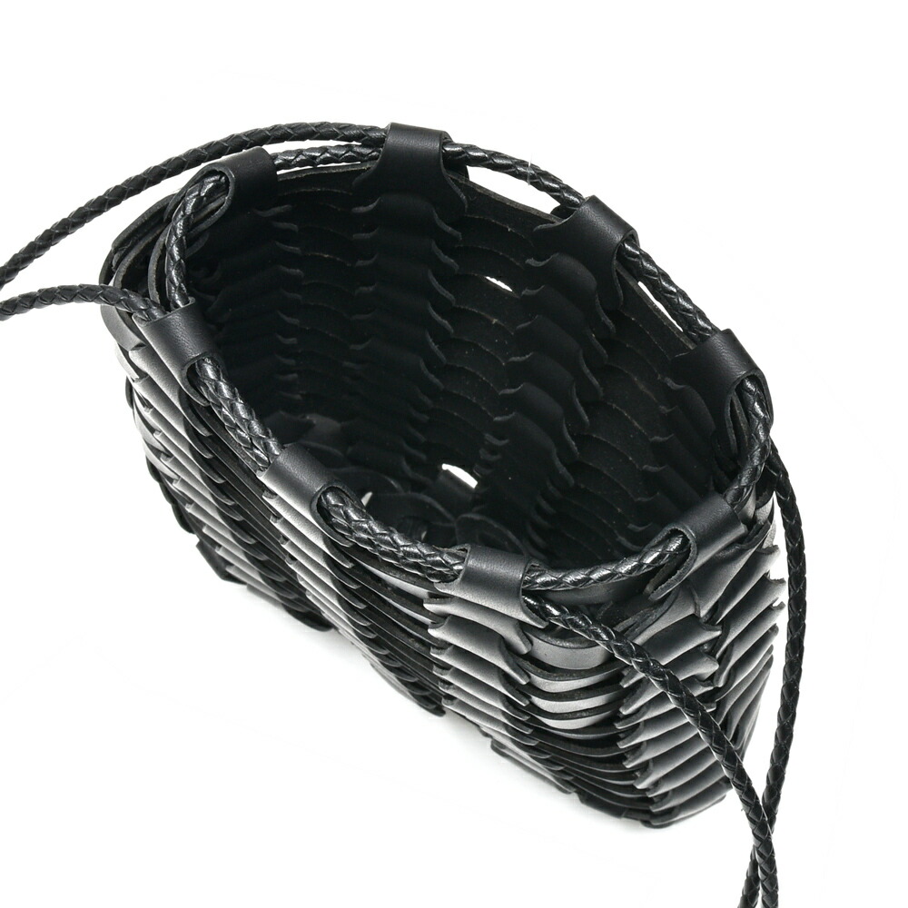 il micio（イル ミーチョ）バケッタレザーイントレチャートドロー