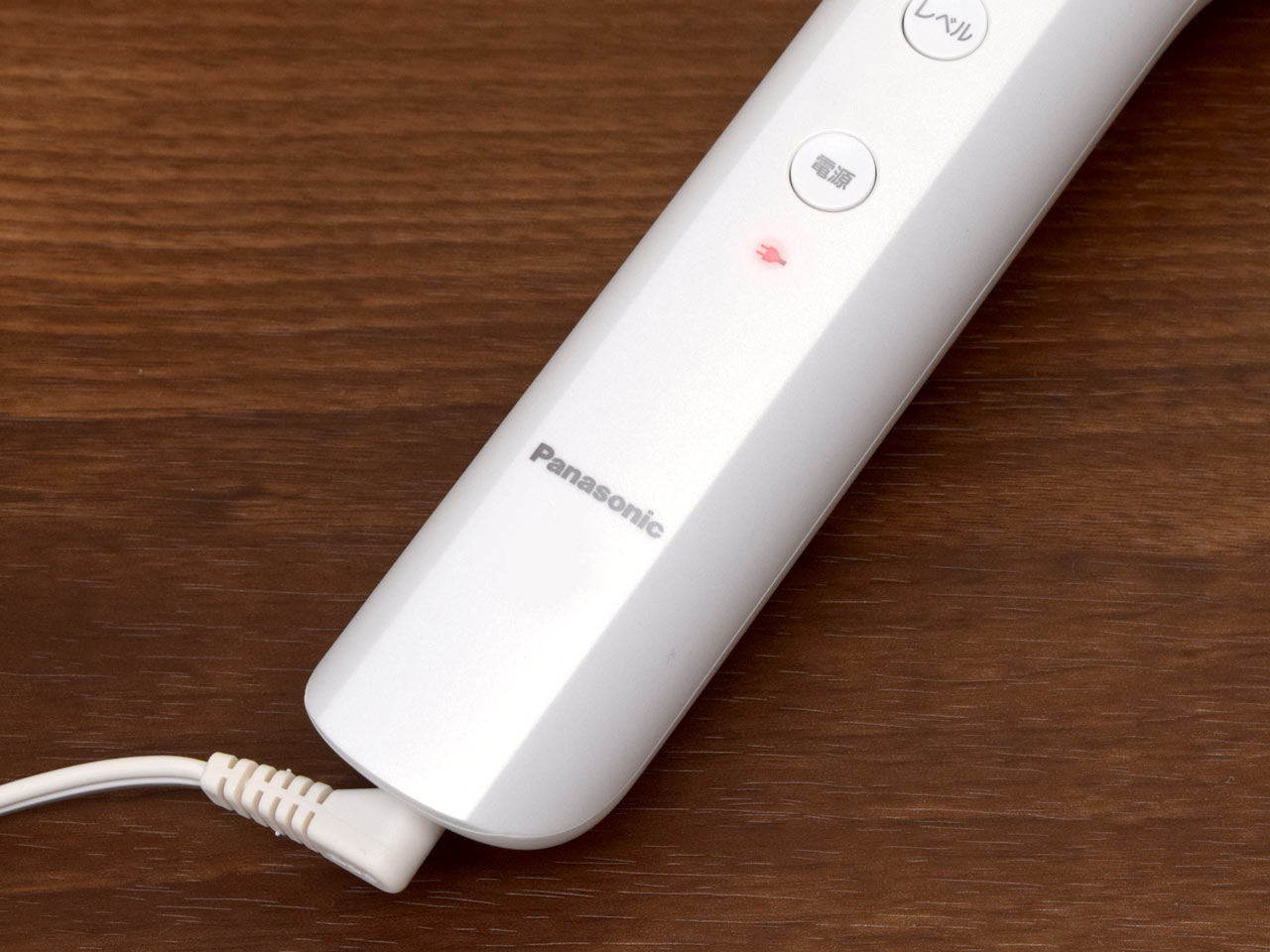 本格エイジングケアをご自宅で。 パナソニック RF美容器 EH-SR70-P