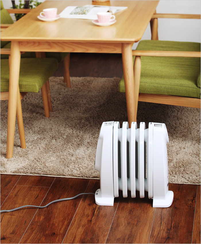 インテリアショップ roomy デロンギ オイルヒーター NJ0505E