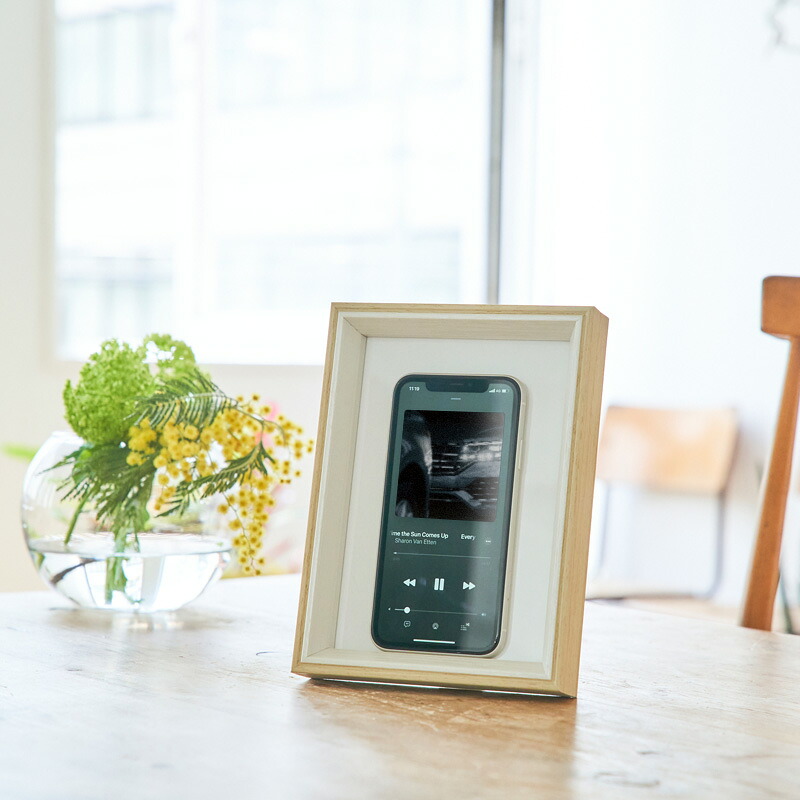 多機能で便利！RELAX iFrame スピーカー/充電器/フォトフレーム