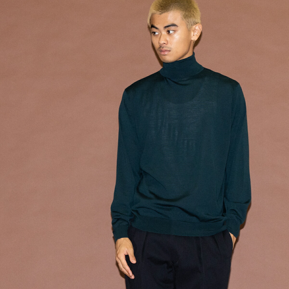 正規取扱い販売店】ジョンスメドレー タートルネック長袖ニットプル