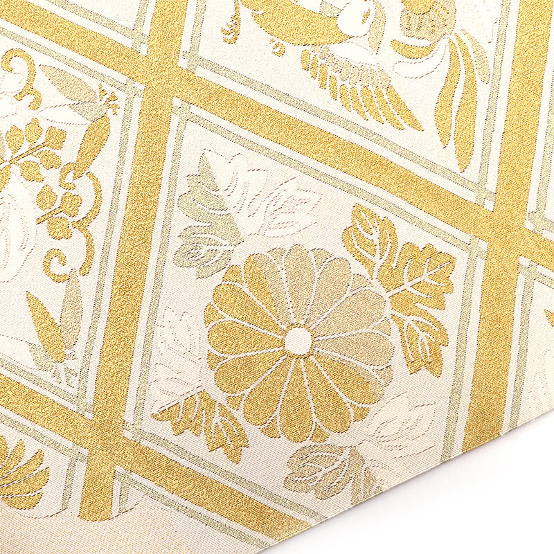 中古】 袋帯 正絹 綴れ お太鼓柄 薄ベージュ 金 向い鳥 菱 菊 長さ