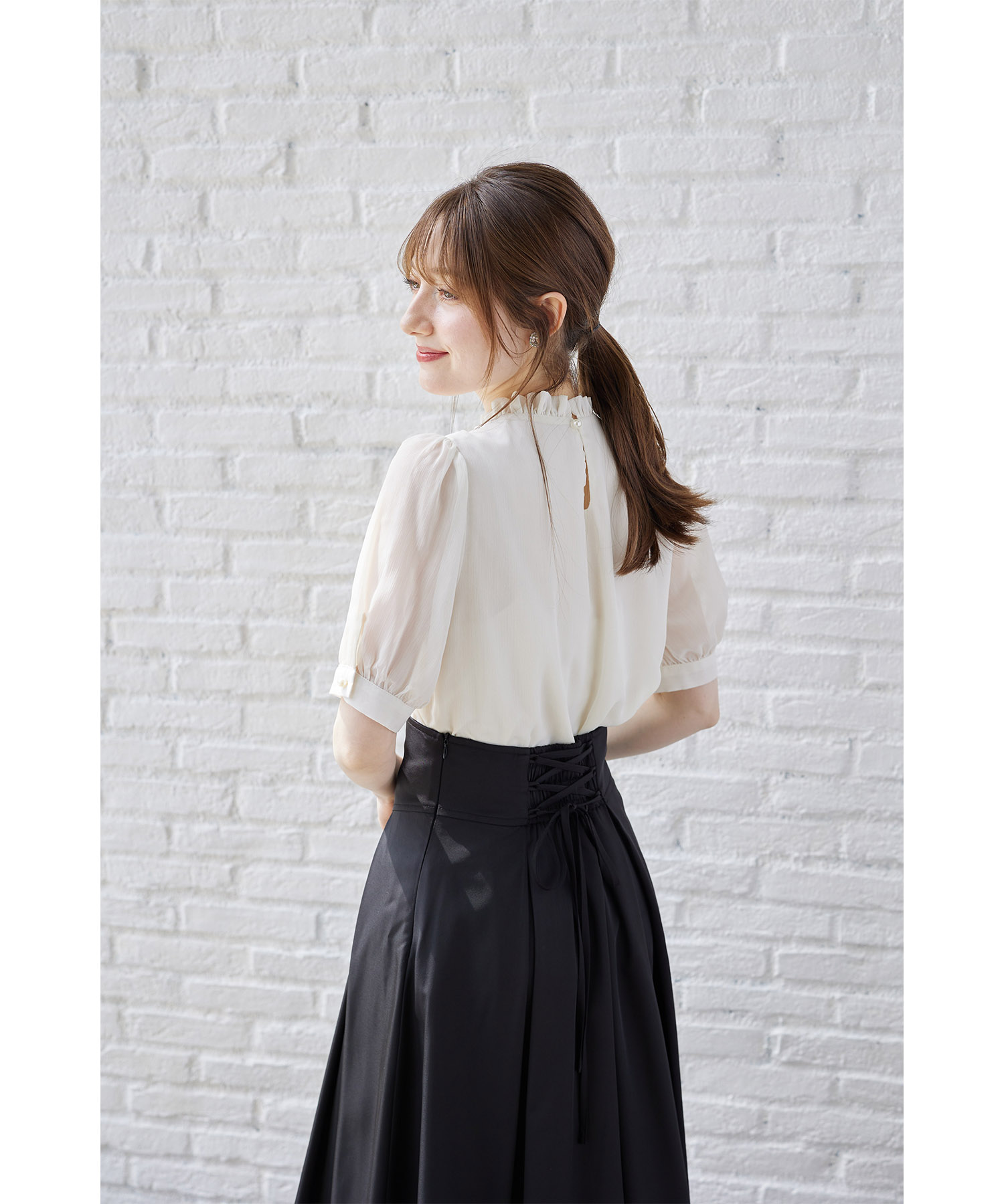 リボン＆パール付きレース装飾パフスリーブブラウス