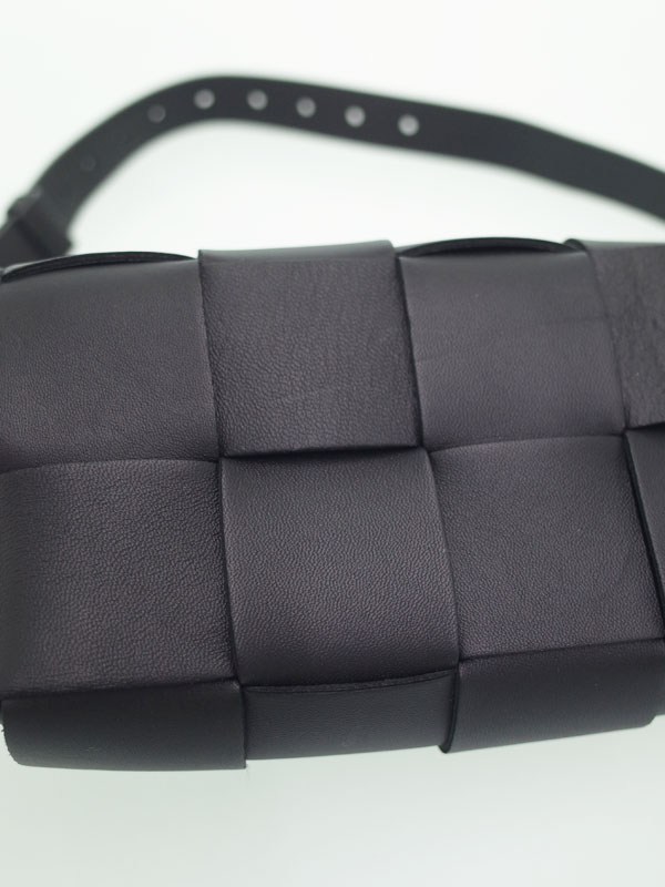 BOTTEGA VENETA】ボッテガヴェネタ『マキシイントレチャート カセット