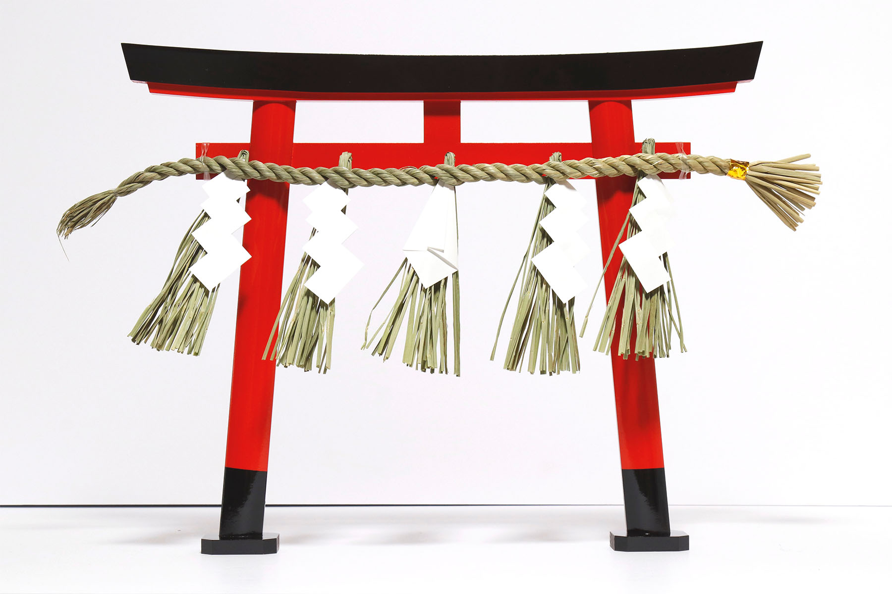 楽天市場】艶やか 重ね塗り 稲荷鳥居 □ 特大 一尺八寸 しめ縄 付き