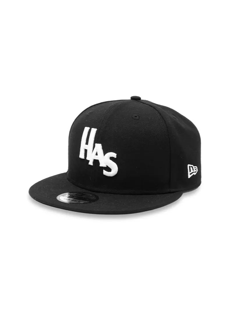 HIDE AND SEEK - HAS NEWERA CAP (BLACK) / ニューエラ コラボベース
