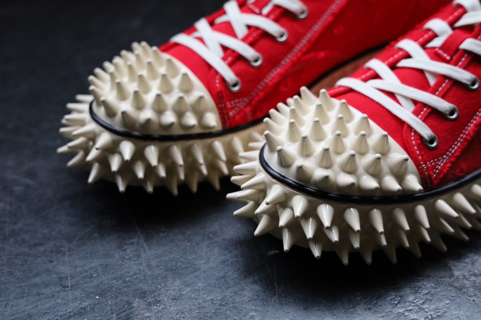 doublet - doublet 25SS SPIKY CANVAS SNEAKER (25SS60FT67)RED☆1月11