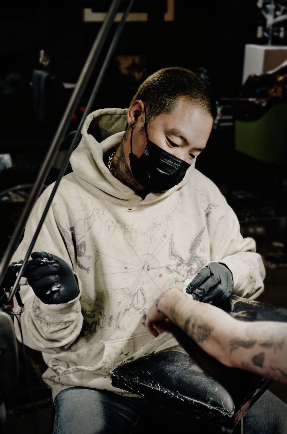 Saint Mxxxxxx × Dr.Woo コラボフーディー11月13日(土)10:00発売 | MARK