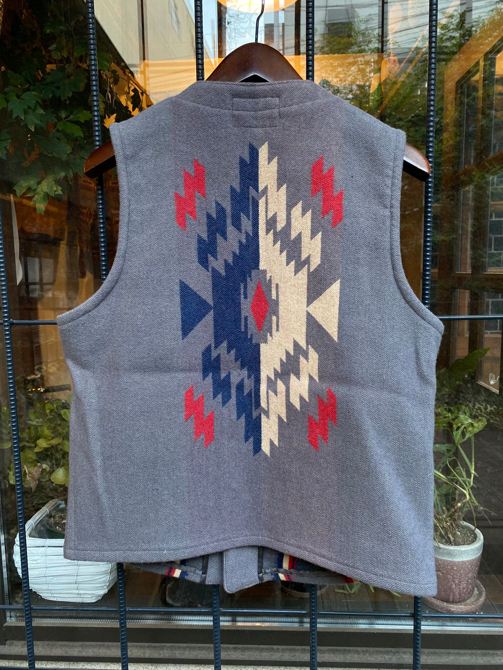 SUGAR CANE - NATIVE AMERICAN WOOL BLANKET VEST / ブランケット