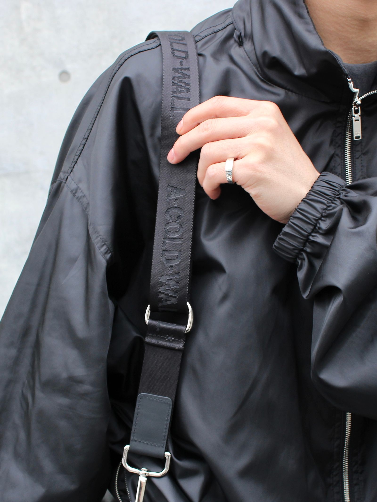 A-COLD-WALL* - ロゴ レザー ショルダーバッグ / LEATHER UTILITY BAG