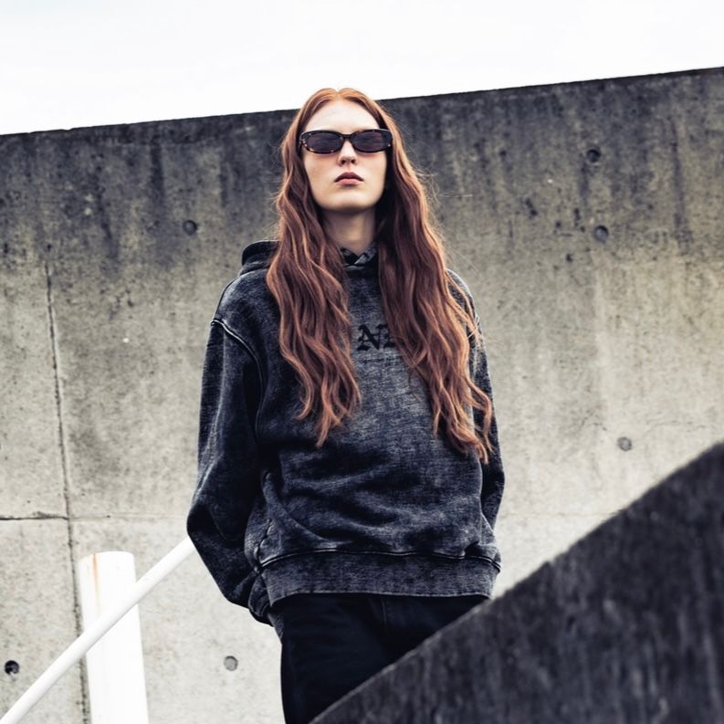 ミュージシャン NIL DUE / NIL UN Faded Bleach Hoodie NIL DUE / NIL