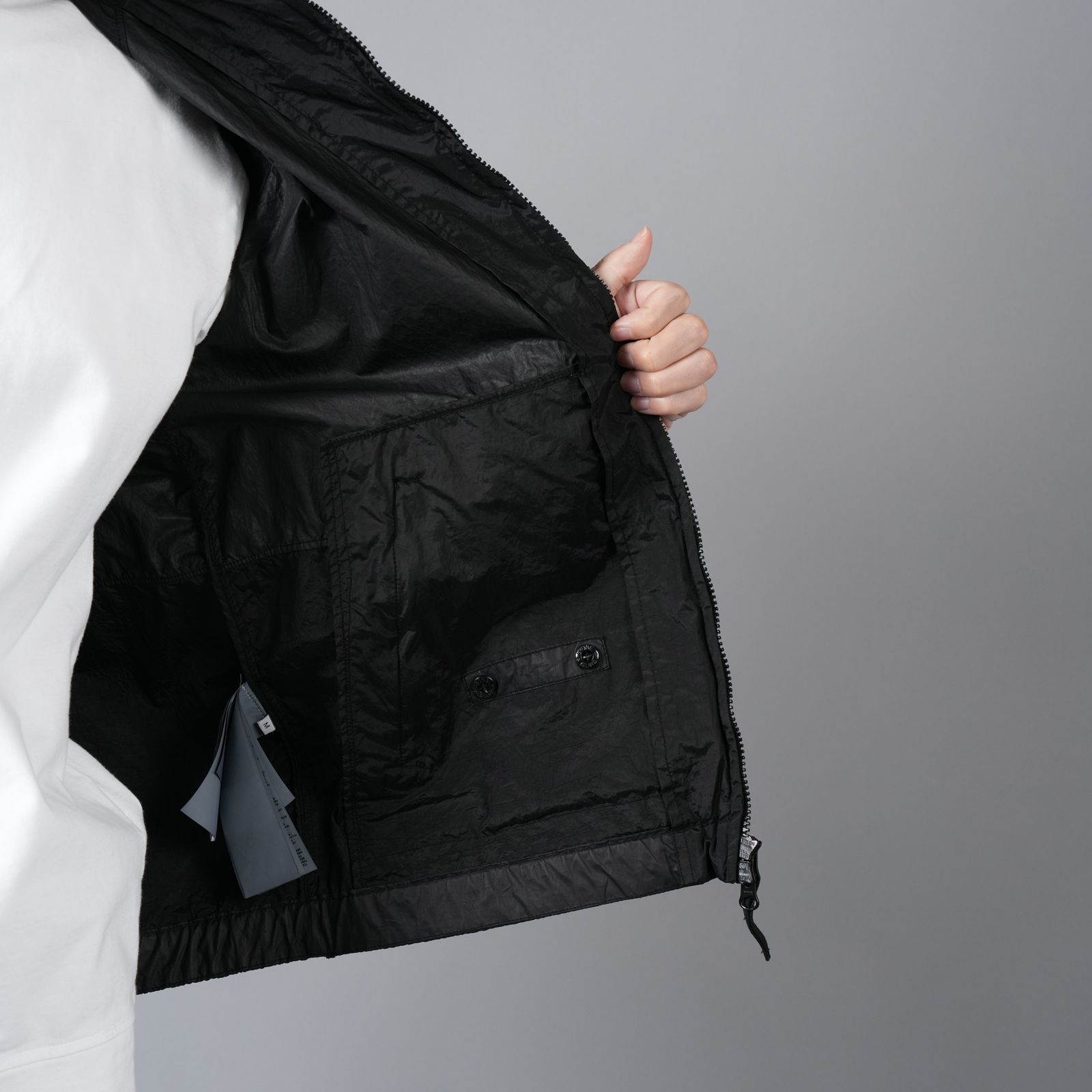 STONE ISLAND - 【ラスト1点】42020 NYLON METAL WATRO-TC IN ECONYL