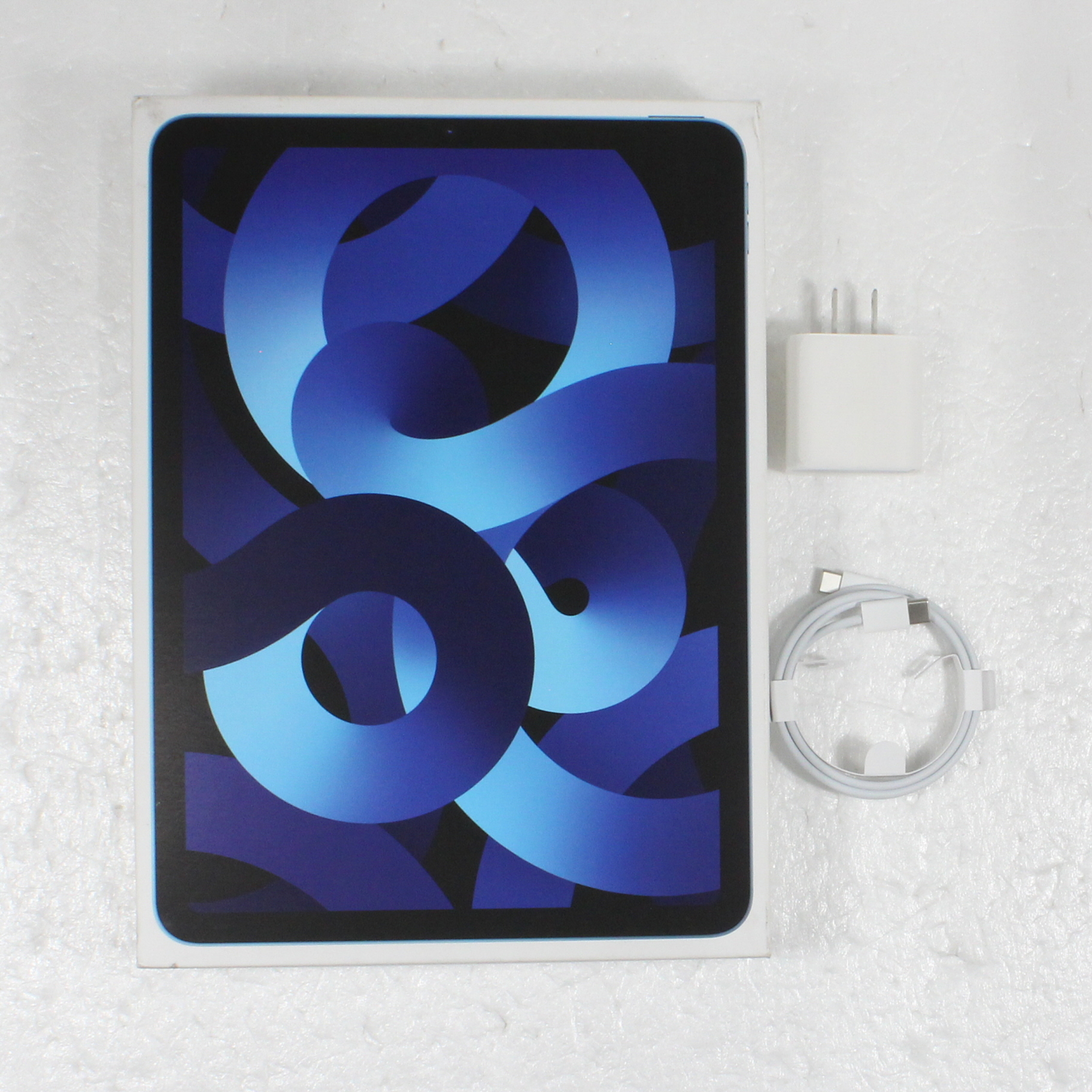 中古】iPad Air 第5世代 64GB ブルー 3M9E3J／A Wi-Fi [2133061493929