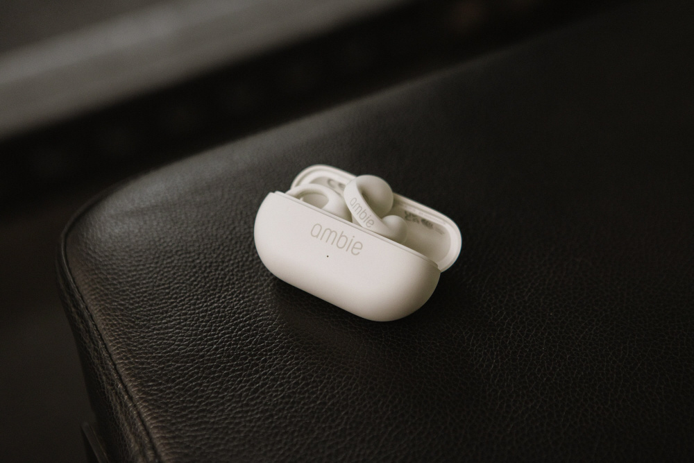 完全ワイヤレスイヤホン sound earcuffs White×White AM-TW02/WWC