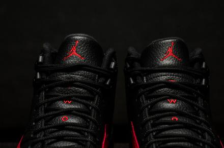 国内5月28日発売予定】 ナイキ エアジョーダン12 レトロ ブラック/バー