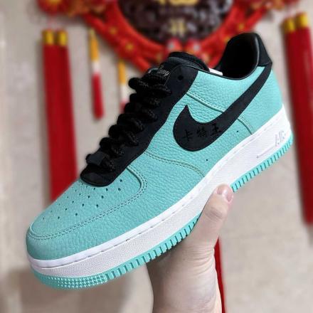 非売品】 ティファニー × ナイキ エアフォース 1 ロー “1837