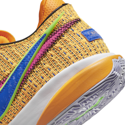 国内6月8日発売予定】 ナイキ レブロン 20 EP レーザーオレンジ