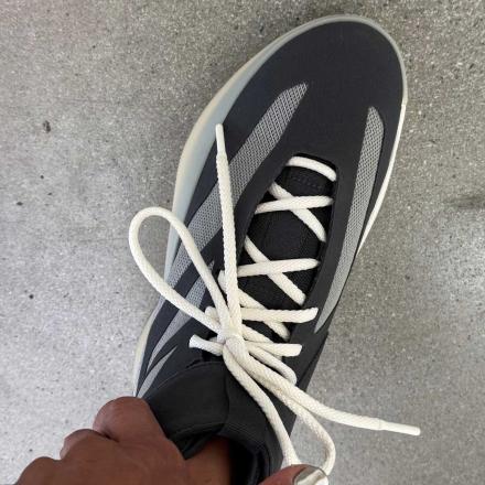 国内12月5日発売予定】 デリック・ローズ × アディダス フィア・オブ