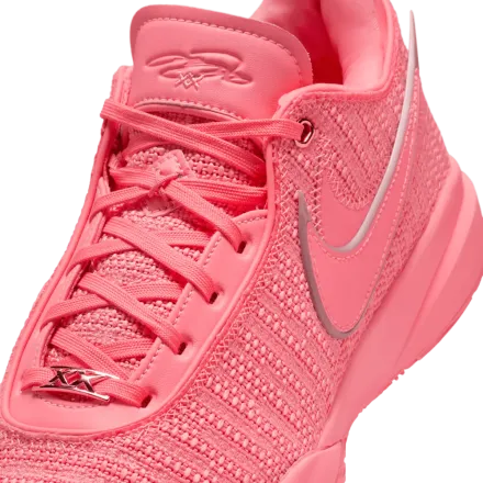 国内8月1日発売予定】 ナイキ レブロン 20 EP ピンクゲイズ