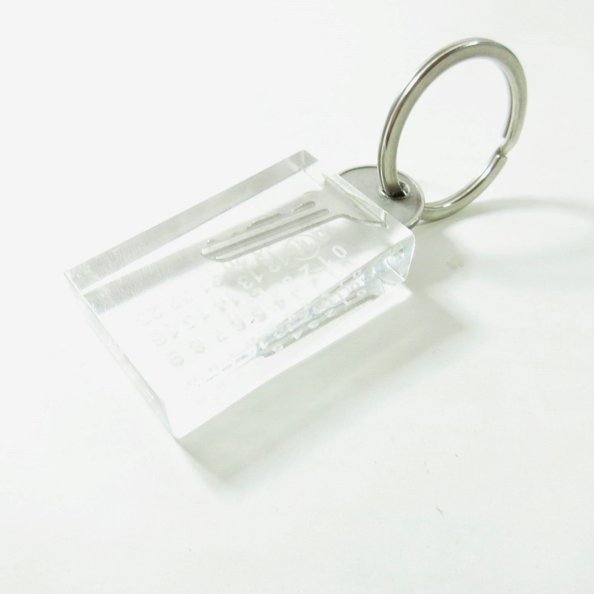 メゾンマルジェラ/キーホルダー(チャーム)/クリア×シルバーの買取実績