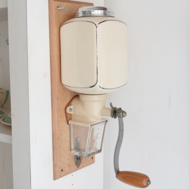 プジョー ビンテージ コーヒーミル 壁掛け式 PEUGEOT