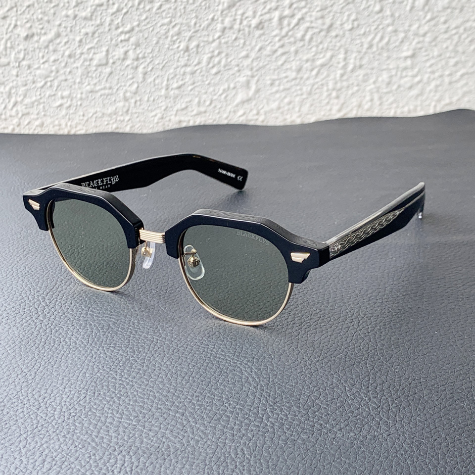 BLACKFLYS / FLY COMMANDER