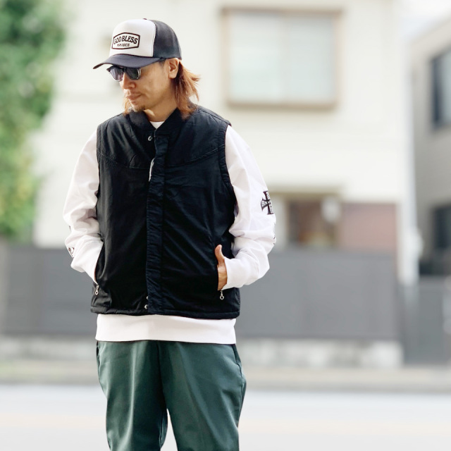 TOWN CRAFT / BLACK DERBY STYLED VEST
