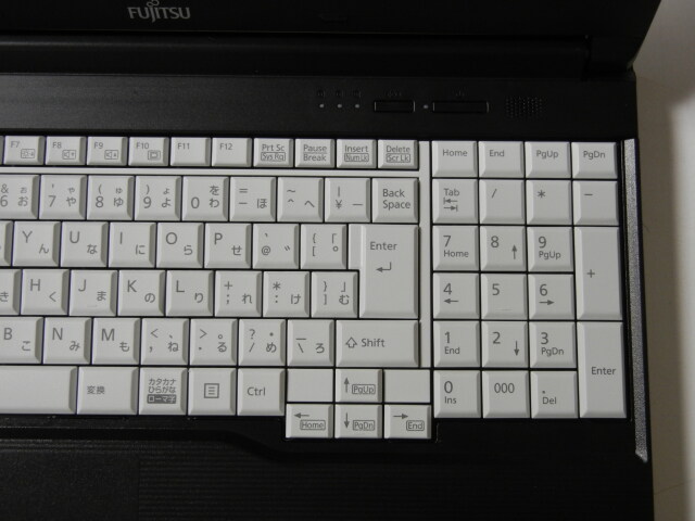 中古】富士通 LIFEBOOK A577/R FMVA22001 Core i5 7300U 2.6GHz 8GB