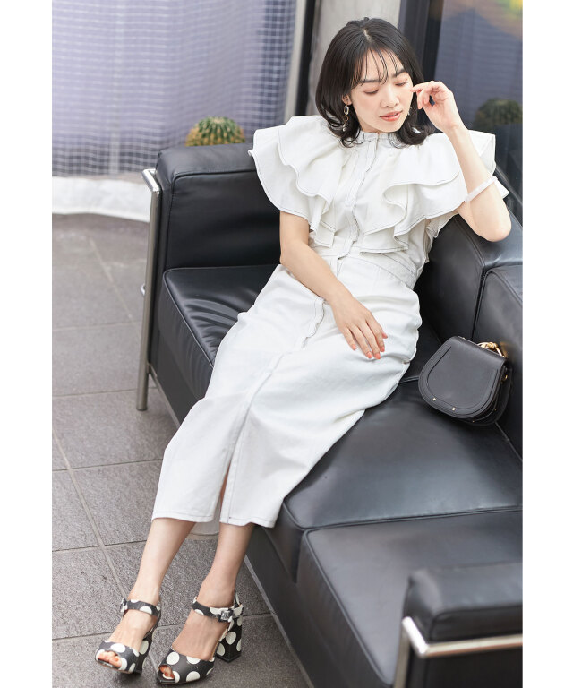 袖フリルワンピース