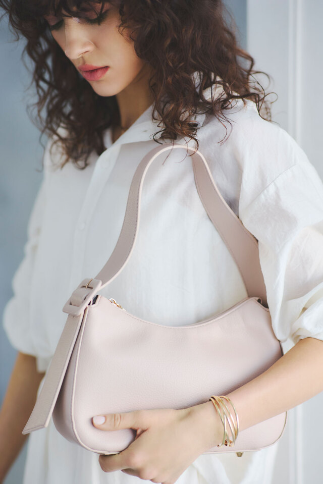 ワンハンドルショルダーバッグ