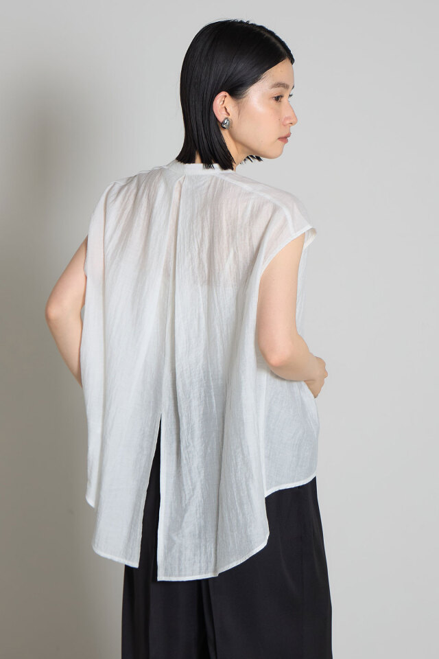 シアーノースリギャザーブラウス