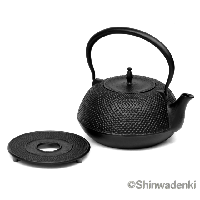南部鉄器 鉄瓶 平形アラレ 1.5L MT-212 Shinwadenki