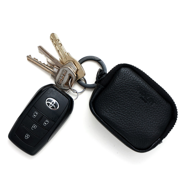 カセット』(全3色)SGシュリンク/ワイヤレスイヤホンの携帯に便利な本革