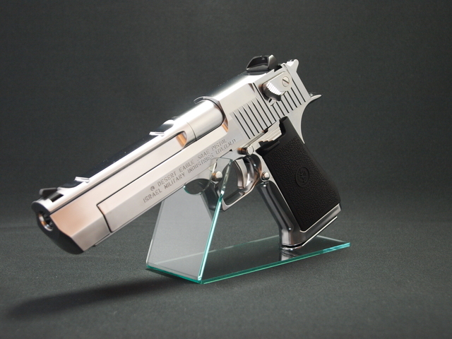 東京マルイ】 デザートイーグル.50AE クロームステンレスモデル