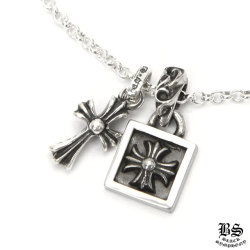 クロムハーツタイニーCHクロスチャーム＆フレームドCHプラスチャーム