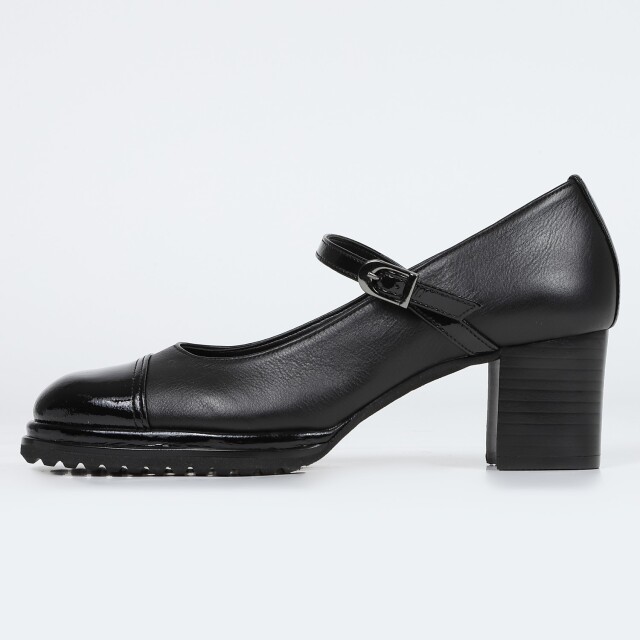 BARCLAY（バークレー）ストームストラップパンプス ブラック｜BARCLAY