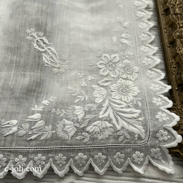 パリ発送】E1172 フランスアンティークレースハンカチ 19世紀ホワイト