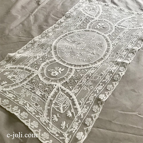 パリ発送】L2672 フランスアンティークノルマンディーレースマット