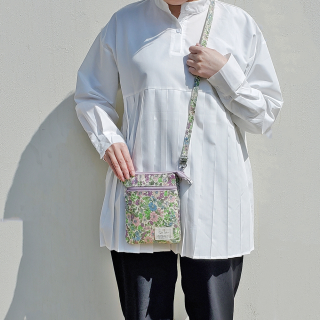 ウラオレフィン加工】 リバティプリント ミニショルダー ポーチ スマホ