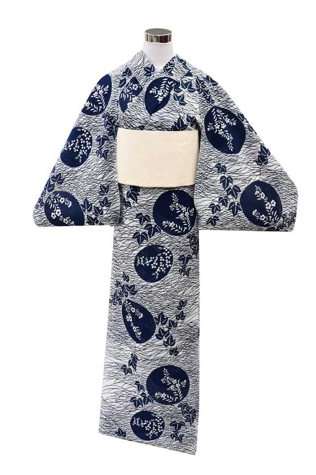 反物】女性 『紅梅長板本染中形』白地 団扇に露芝