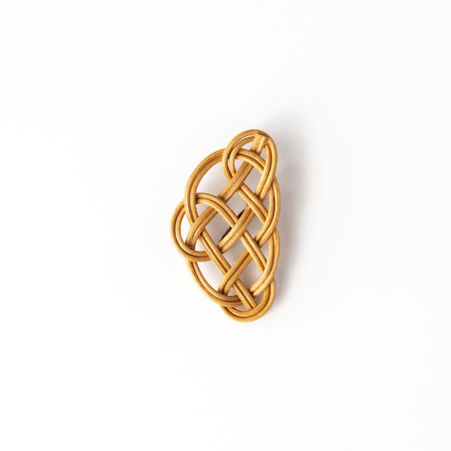 kuroshiro works｜ラタン ブローチ 三角 COMFOTA 北欧雑貨店